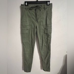AE CARGO PANT- SKINNY JEGGING, ARMY GREEN